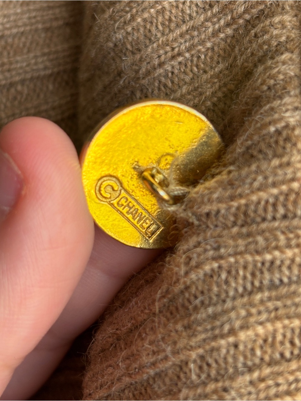 CHANEL 80s Vintage Camel Hair Cardigan | Made in Scotland | Gold Button | Size M - Picture 15 of 16